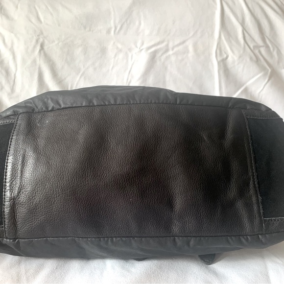 LIEBESKIND Berlin Handbag - Picture 4 of 9